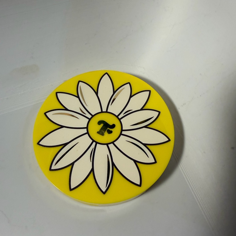 Flower Power Bronzer - Trixie Cosmetics Brand New In Box - Picture 4 of 4